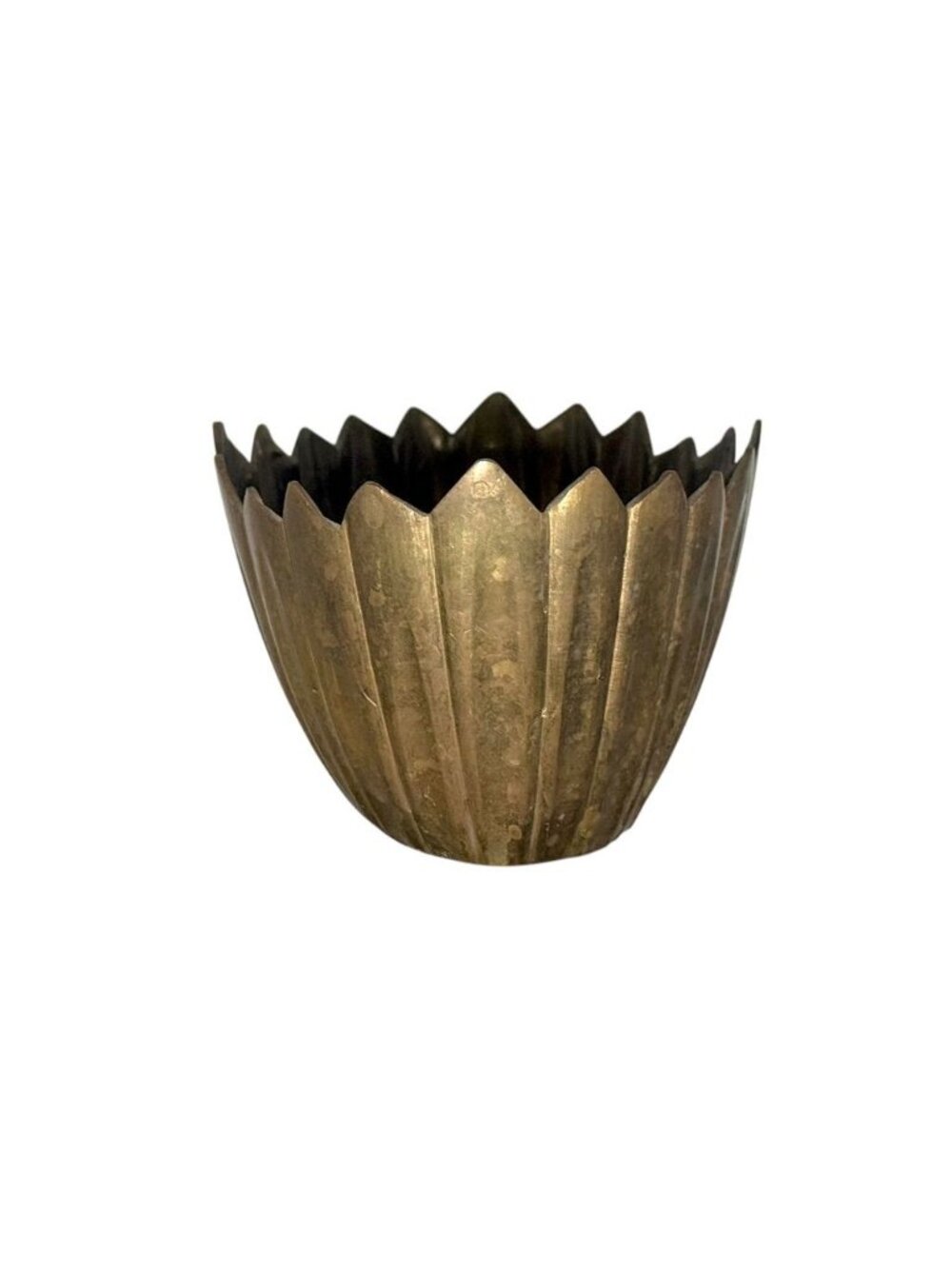 Vintage Brass Fluted Decorative Bowl With Scalloped Rim - Picture 2 of 10
